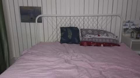 Jenny online show from February 15, 7:10 pm