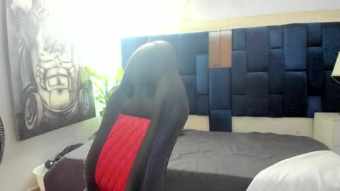 DUSTYN MICHELLE online show from May 10, 4:34 pm