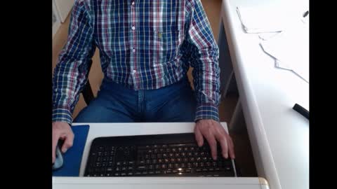 dutchpornking2 online show from February 1, 11:43 am