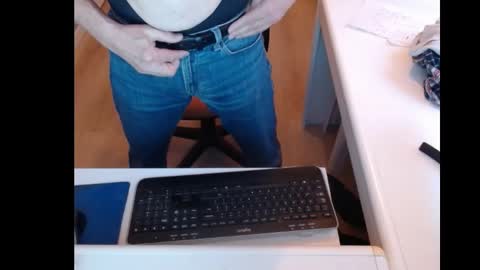 dutchpornking2 online show from February 18, 7:43 am