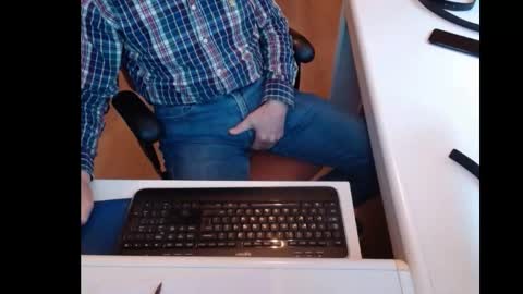 dutchpornking2 online show from March 1, 3:05 pm