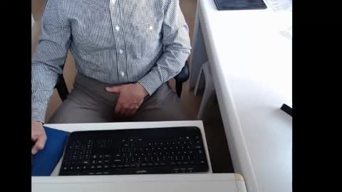 dutchpornking2 online show from April 9, 6:13 am