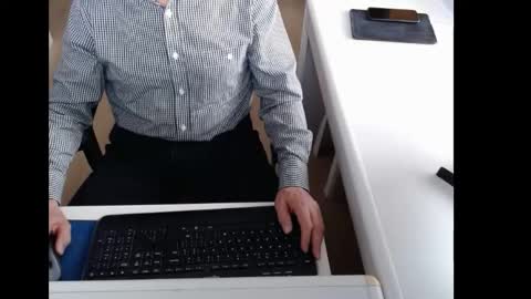 dutchpornking2 online show from April 21, 6:09 am