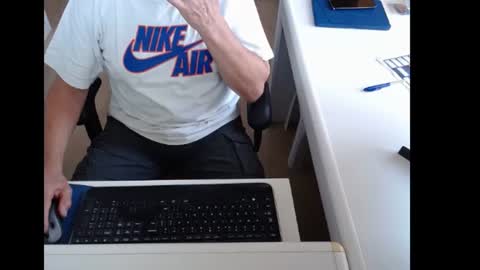 dutchpornking2 online show from July 2, 6:08 am