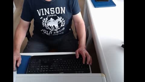 dutchpornking2 online show from July 20, 7:00 am