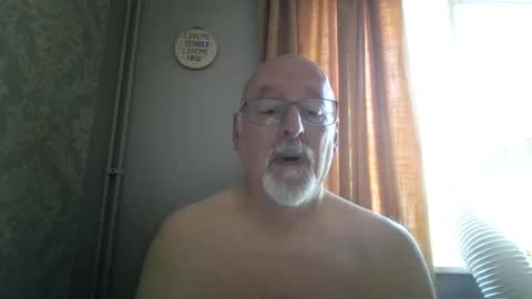 Snapshot of dutchunclejohn chatting on June 24, 8:35 am DutchUncleJohn online show from June 24, 8:35 am
