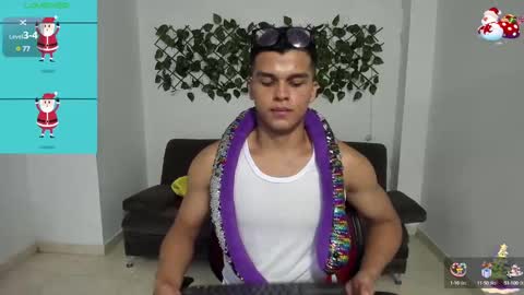 dwayne_brown online show from December 19, 4:02 pm