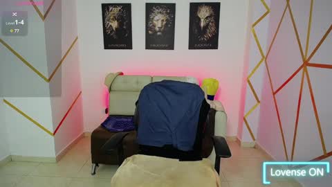 dwayne_brown online show from February 4, 11:59 pm