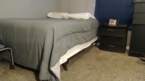 dwhitey4u online show from January 1, 8:15 pm