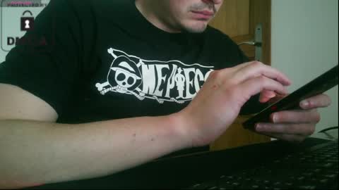 dy22__ online show from April 9, 3:06 pm