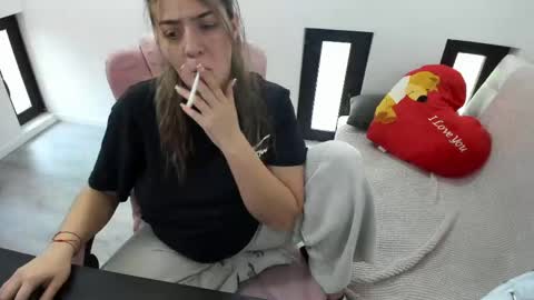 dayana online show from April 22, 4:59 am