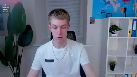 Dylan online show from March 22, 12:41 pm