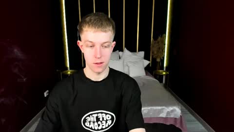 Snapshot of dylan_norton chatting on April 30, 12:00 pm Dylan online show from April 30, 12:00 pm