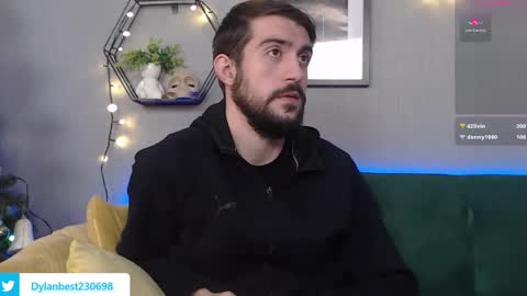 Dylan online show from December 18, 10:40 am