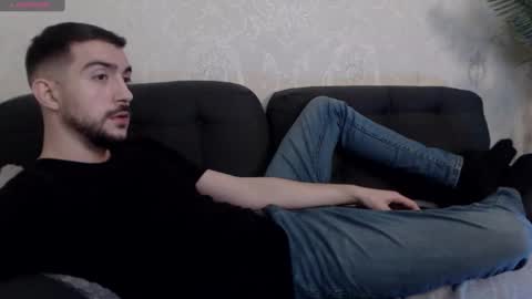 Dylan online show from March 8, 12:44 am