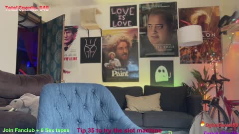 Snapshot of dylandaniel69 chatting on January 28, 8:58 pm Dylan Daniel 7.8 online show from January 28, 8:58 pm