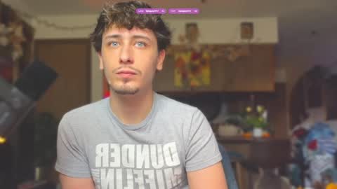 Snapshot of dylandaniel69 chatting on September 30, 5:29 pm Dylan Daniel 7.8 online show from September 30, 5:29 pm