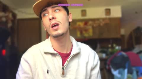 Snapshot of dylandaniel69 chatting on October 9, 8:07 pm Dylan Daniel 7.8 online show from October 9, 8:07 pm