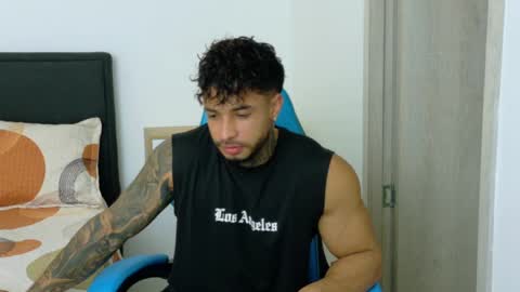 Snapshot of dylanrivera_ chatting on April 23, 12:12 am Dylan Rivera online show from April 23, 12:12 am
