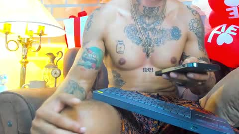 D Y L A N online show from February 9, 1:14 pm