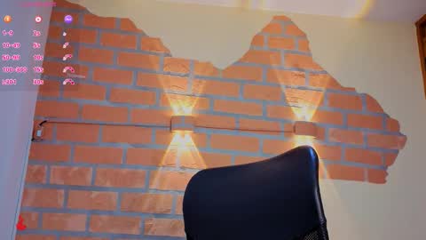 D Y L A N online show from March 29, 2:33 am