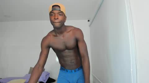 Snapshot of dylantaylor_1 chatting on January 17, 6:57 am Dylan Taylor online show from January 17, 6:57 am