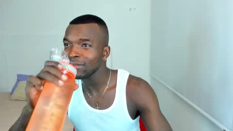 Snapshot of dylantaylor_1 chatting on January 23, 10:54 pm Dylan Taylor online show from January 23, 10:54 pm