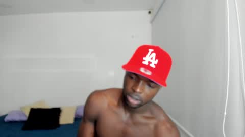 Snapshot of dylantaylor_1 chatting on January 27, 4:20 am Dylan Taylor online show from January 27, 4:20 am