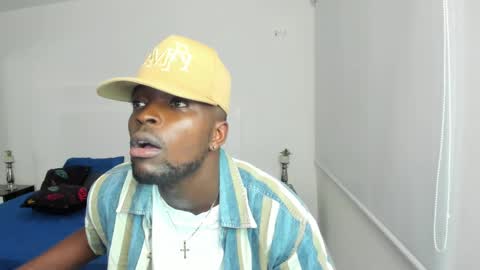 Snapshot of dylantaylor_1 chatting on February 9, 10:09 am Dylan Taylor online show from February 9, 10:09 am