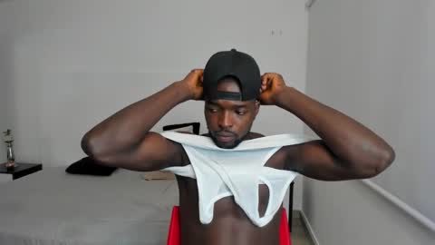 Snapshot of dylantaylor_1 chatting on February 27, 6:29 am Dylan Taylor online show from February 27, 6:29 am