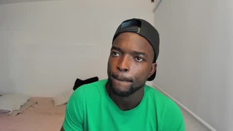 Snapshot of dylantaylor_1 chatting on February 28, 7:48 am Dylan Taylor online show from February 28, 7:48 am