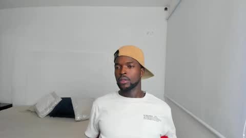 Snapshot of dylantaylor_1 chatting on March 8, 1:50 am Dylan Taylor online show from March 8, 1:50 am