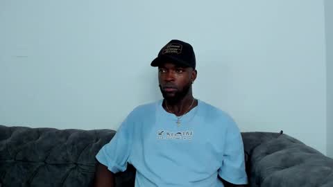 Snapshot of dylantaylor_1 chatting on September 18, 4:25 am Dylan Taylor online show from September 18, 4:25 am