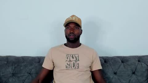 Snapshot of dylantaylor_1 chatting on October 24, 4:09 am Dylan Taylor online show from October 24, 4:09 am