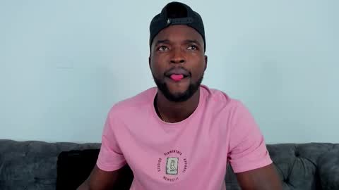 Snapshot of dylantaylor_1 chatting on October 27, 4:16 am Dylan Taylor online show from October 27, 4:16 am