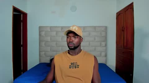 Snapshot of dylantaylor_1 chatting on November 26, 12:39 pm Dylan Taylor online show from November 26, 12:39 pm