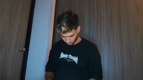 dylanxfun online show from December 23, 6:11 am