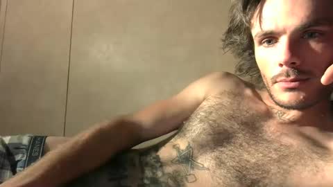 Snapshot of dylp400 chatting on December 7, 11:56 pm dylp400 online show from December 7, 11:56 pm