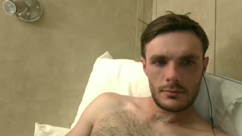 Snapshot of dylp400 chatting on January 7, 10:01 am dylp400 online show from January 7, 10:01 am