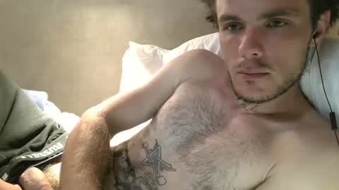 Snapshot of dylp400 chatting on February 22, 12:08 pm dylp400 online show from February 22, 12:08 pm