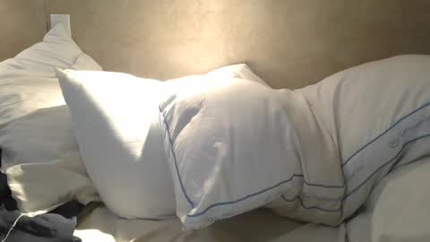 Snapshot of dylp400 chatting on February 26, 11:09 am dylp400 online show from February 26, 11:09 am