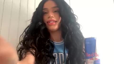 Dynasty online show from December 22, 6:04 pm