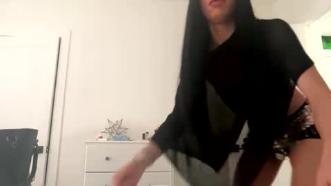 Dynasty online show from January 16, 6:23 pm