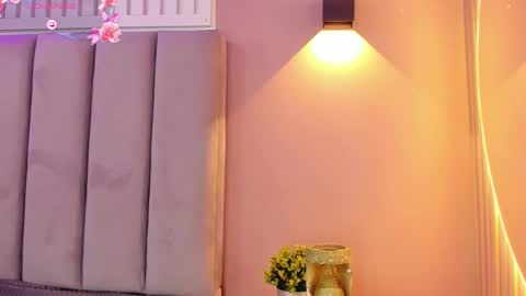 Juana online show from March 9, 5:28 pm