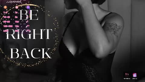 Juana online show from October 31, 6:20 pm