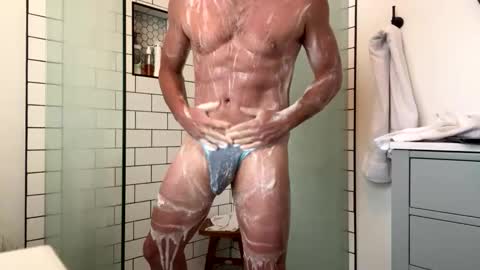 Snapshot of e3smith chatting on January 6, 1:48 pm e3smith online show from January 6, 1:48 pm