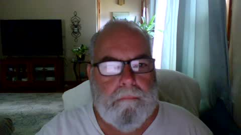 earl52 online show from July 1, 1:02 pm