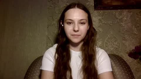 Yuni online show from April 21, 4:23 pm