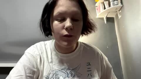 Snapshot of earthascritchfield chatting on April 21, 3:28 pm Rina online show from April 21, 3:28 pm