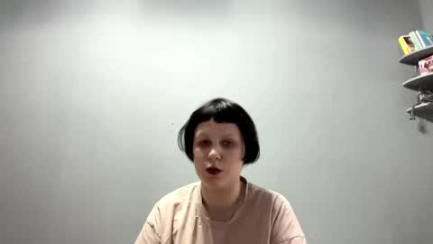 Snapshot of earthascritchfield chatting on May 10, 4:23 pm Rina online show from May 10, 4:23 pm
